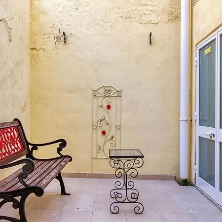 Case de vacanță Seaside Escape With Cosy Interior Sliema