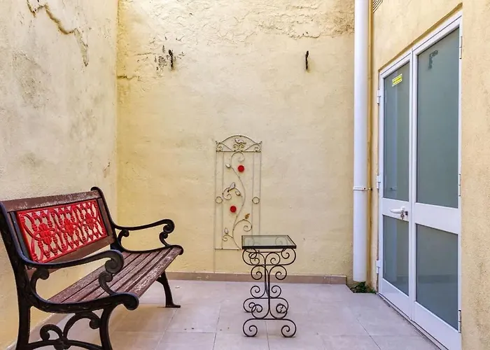 Case de vacanță Seaside Escape With Cosy Interior Sliema