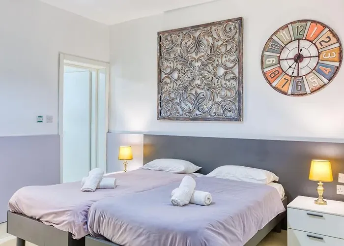 Seaside Escape With Cosy Interior Sliema