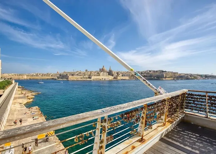 Seaside Escape With Cosy Interior Case de vacanță